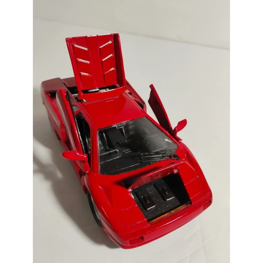 Welly 1:24 Lamborghini Diablo Red NO 9374